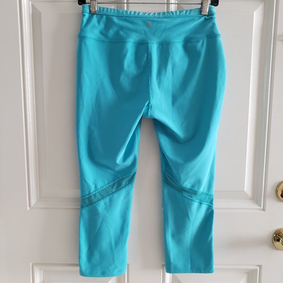 LAYER 8 QWICK DRY Mid Rise Blue Capri Yoga Pants SZ S - Picture 2 of 10